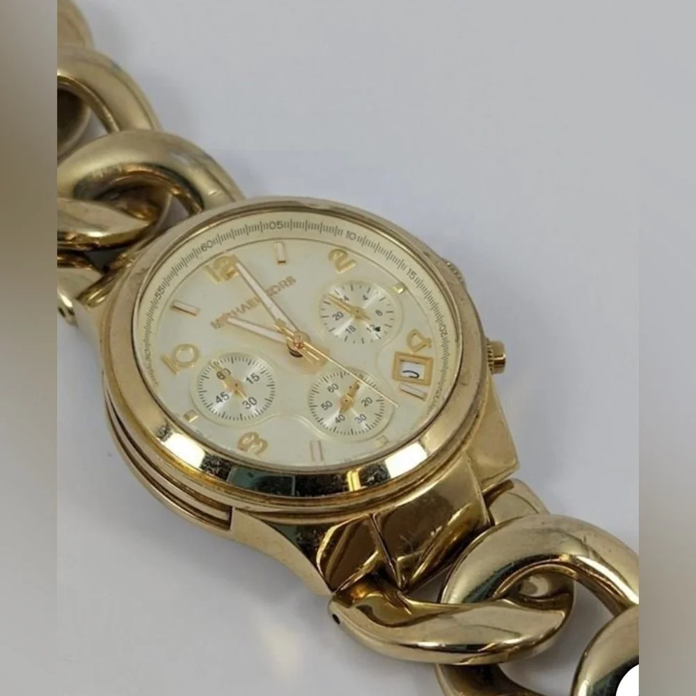 Michael Kors MK3131 Runway Twist gold chronograph bracelet watch